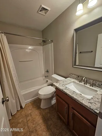 $2,200 | 4666 East Redfield Road, Gilbert, AZ 85234