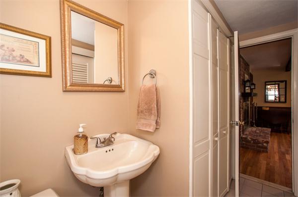 15 Coach Road Walpole, MA 02081 - Photo 14 of 30 Gallery Image 14