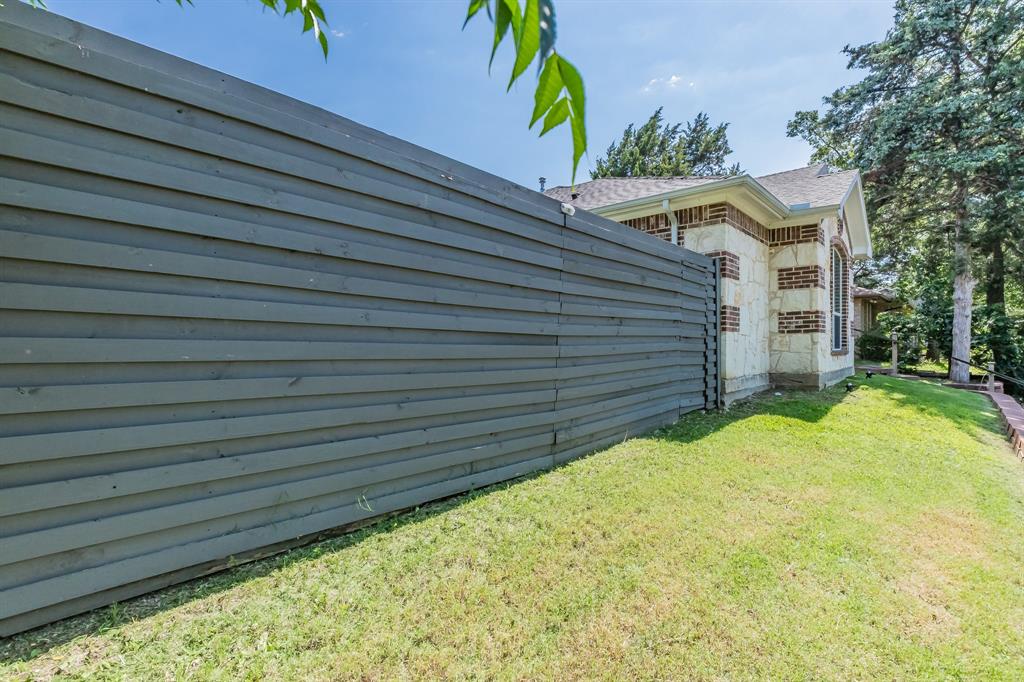 1818 Ebbtide Lane Dallas, TX 75224 - Photo 16 of 33