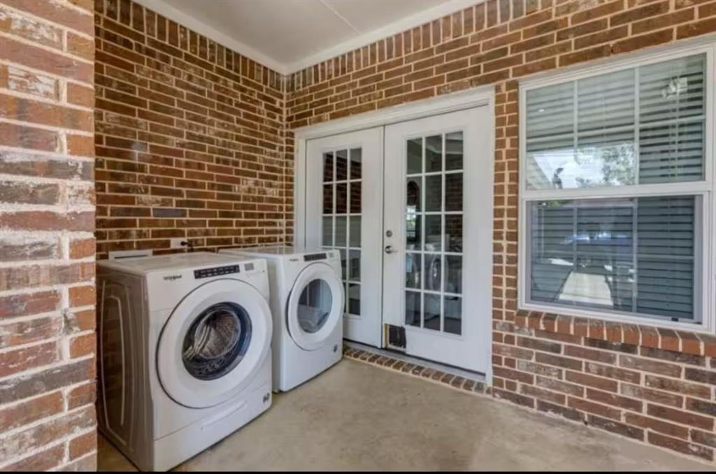 1818 Ebbtide Lane Dallas, TX 75224 - Photo 33 of 33 a view of a storage & utility room