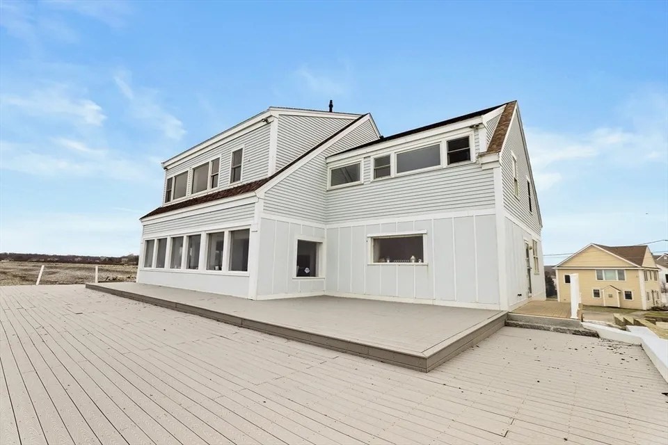 91 Surfside Road Scituate, MA 02066 - Photo 1 of 28 Gallery Image 1