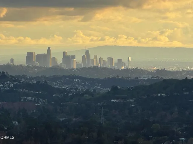 $869,000 | 2108 La Canada Crest Drive, Unit A, La Canada Flintridge, CA 91011