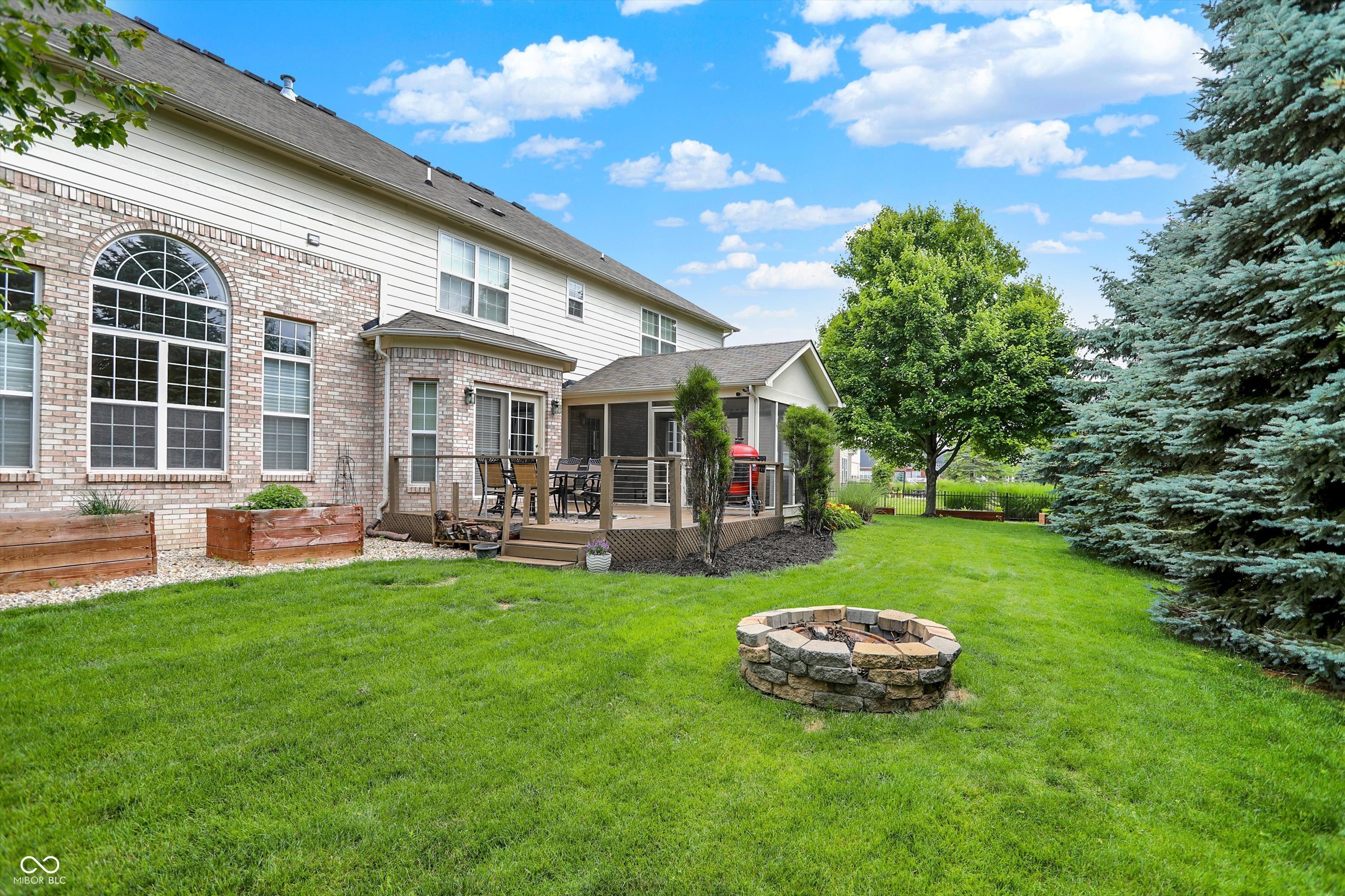 10587 Proposal Pointe Way Fishers, IN 46040 - Photo 2 of 62