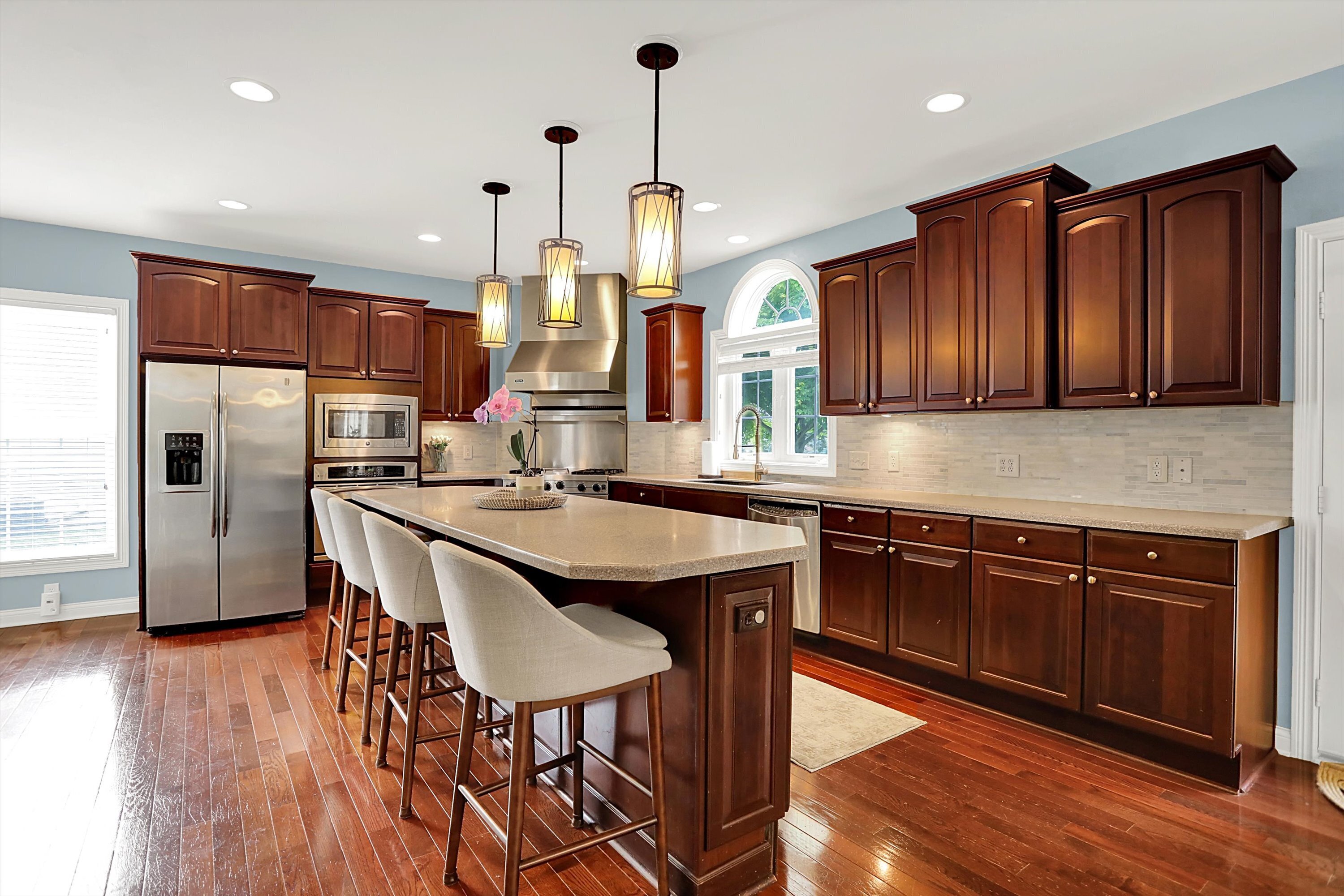 10587 Proposal Pointe Way Fishers, IN 46040 - Photo 3 of 62