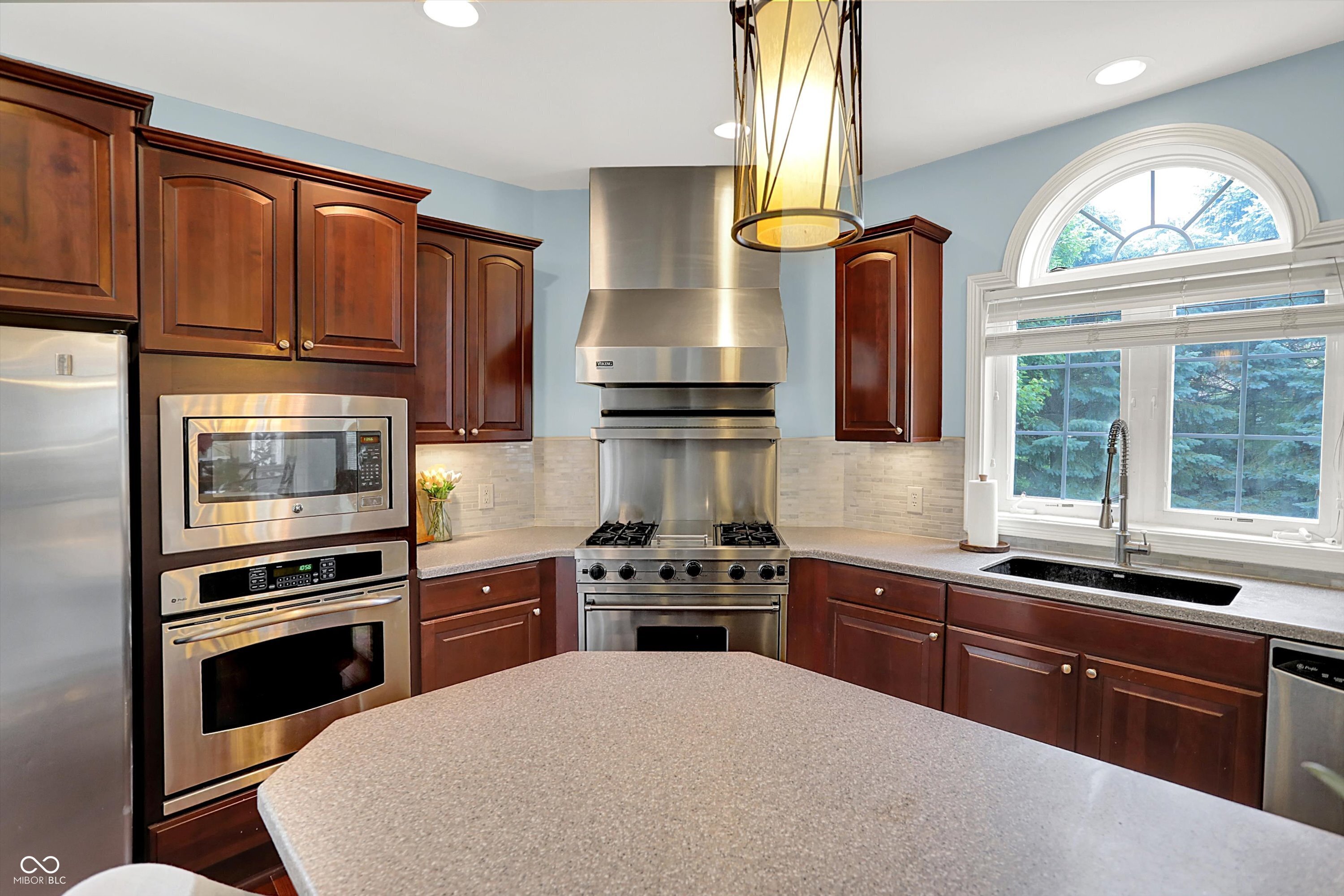 10587 Proposal Pointe Way Fishers, IN 46040 - Photo 4 of 62