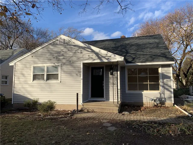 $3,000 | 80 Abington Road, Irondequoit, NY 14622
