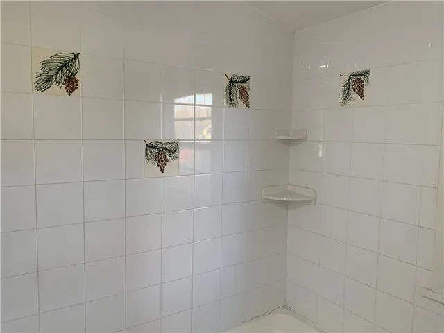 $3,000 | 80 Abington Road, Irondequoit, NY 14622