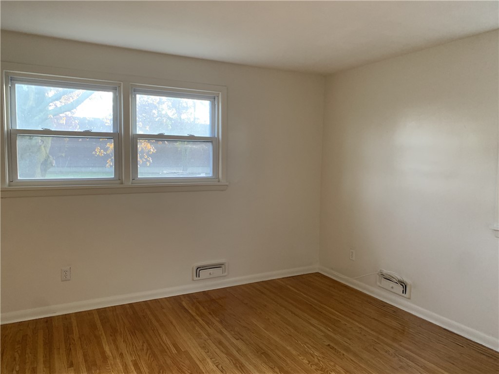 80 Abington Road Irondequoit, NY 14622 - Photo 8 of 17