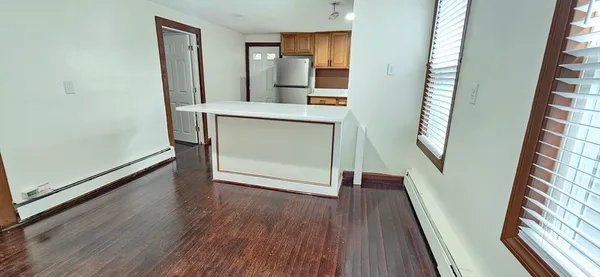 $2,575 | 21 Central Street, Unit 2, Whitman, MA 02382