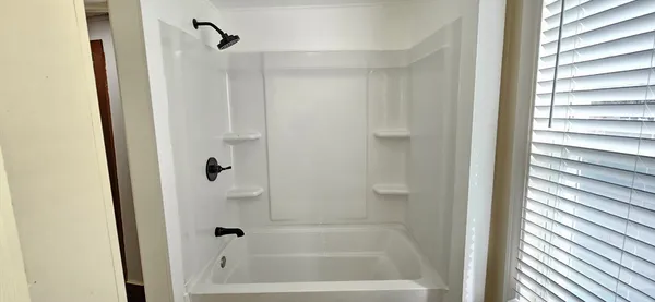 $2,575 | 21 Central Street, Unit 2, Whitman, MA 02382