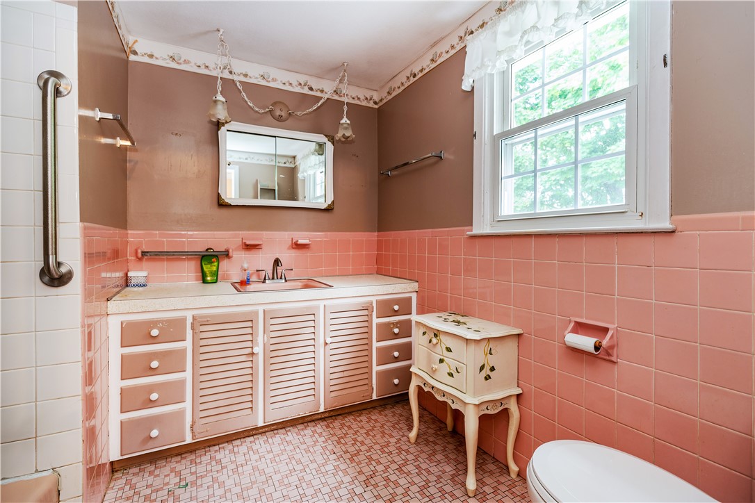 69 Douglas Road Warwick, RI 02886 - Photo 36 of 50