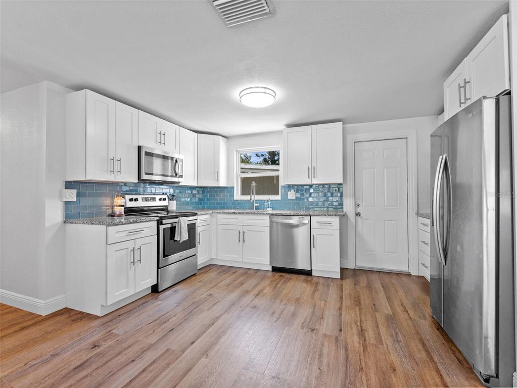9091 83rd Way Seminole, FL 33777 - Photo 11 of 35