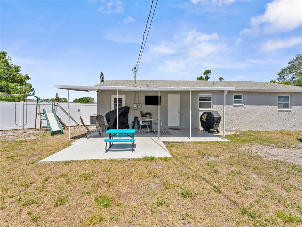 9091 83rd Way Seminole, FL 33777 - Photo 26 of 35