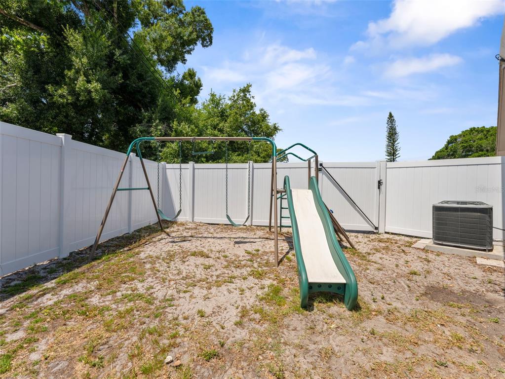 9091 83rd Way Seminole, FL 33777 - Photo 30 of 35