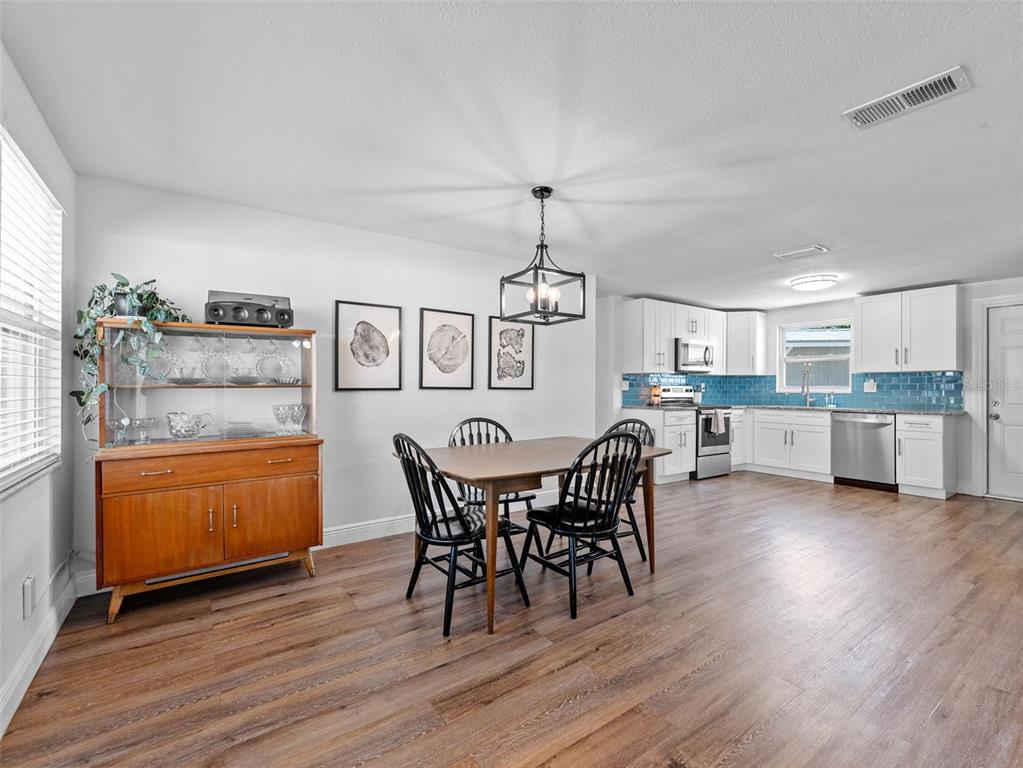 9091 83rd Way Seminole, FL 33777 - Photo 9 of 35