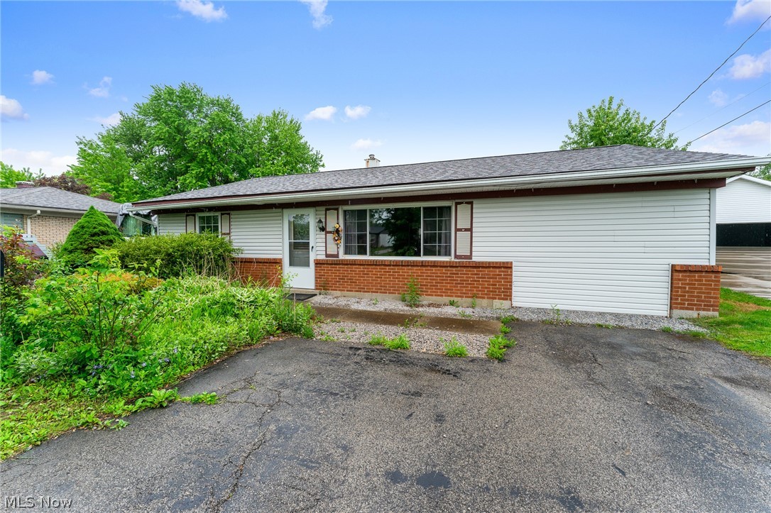 4445 Burkey Road Austintown, OH 44515 - Photo 1 of 18 Gallery Image 1