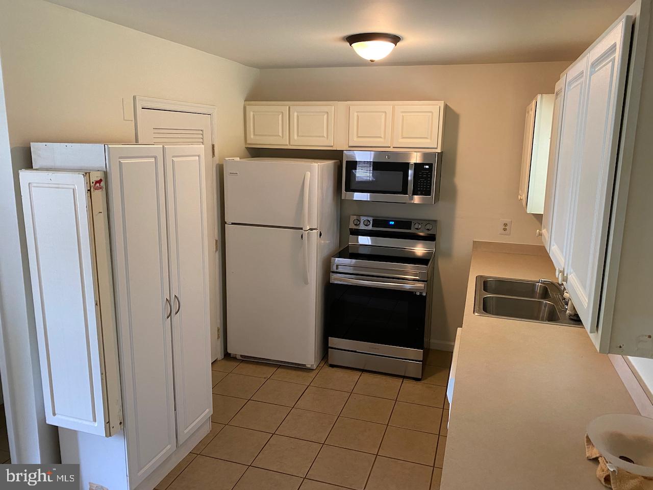 38 Wayne Drive Dover, DE 19901 - Photo 6 of 14