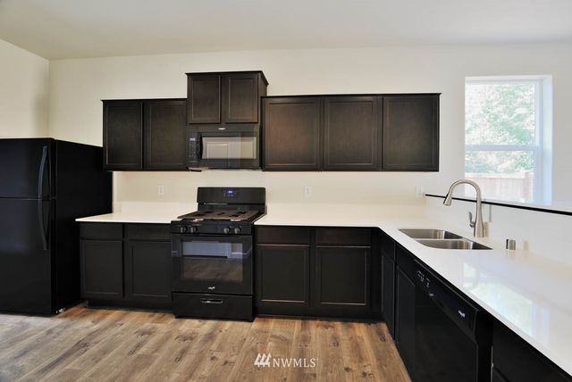 $366,900 | 18911 Lipoma Avenue East, Puyallup, WA 98374