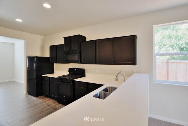 $366,900 | 18911 Lipoma Avenue East, Puyallup, WA 98374