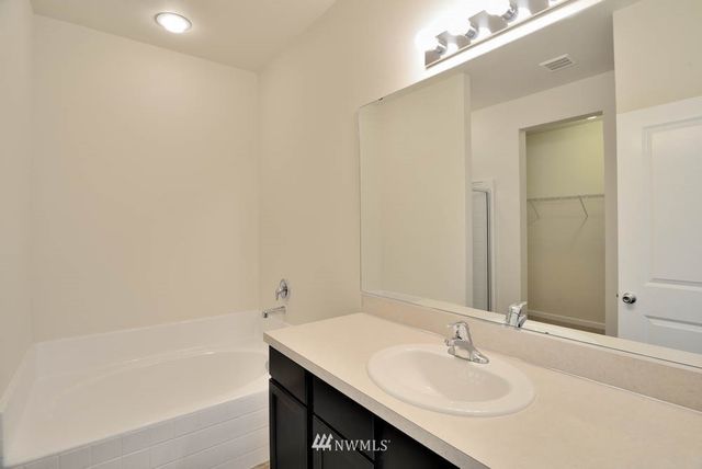 $366,900 | 18911 Lipoma Avenue East, Puyallup, WA 98374