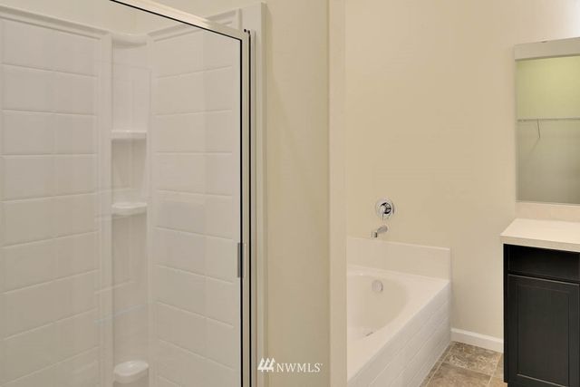 $366,900 | 18911 Lipoma Avenue East, Puyallup, WA 98374