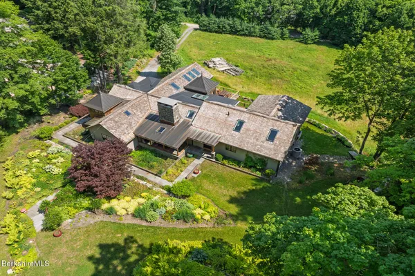 $2,400,000 | 39 Pinecrest Cross Road, Egremont, MA 01230