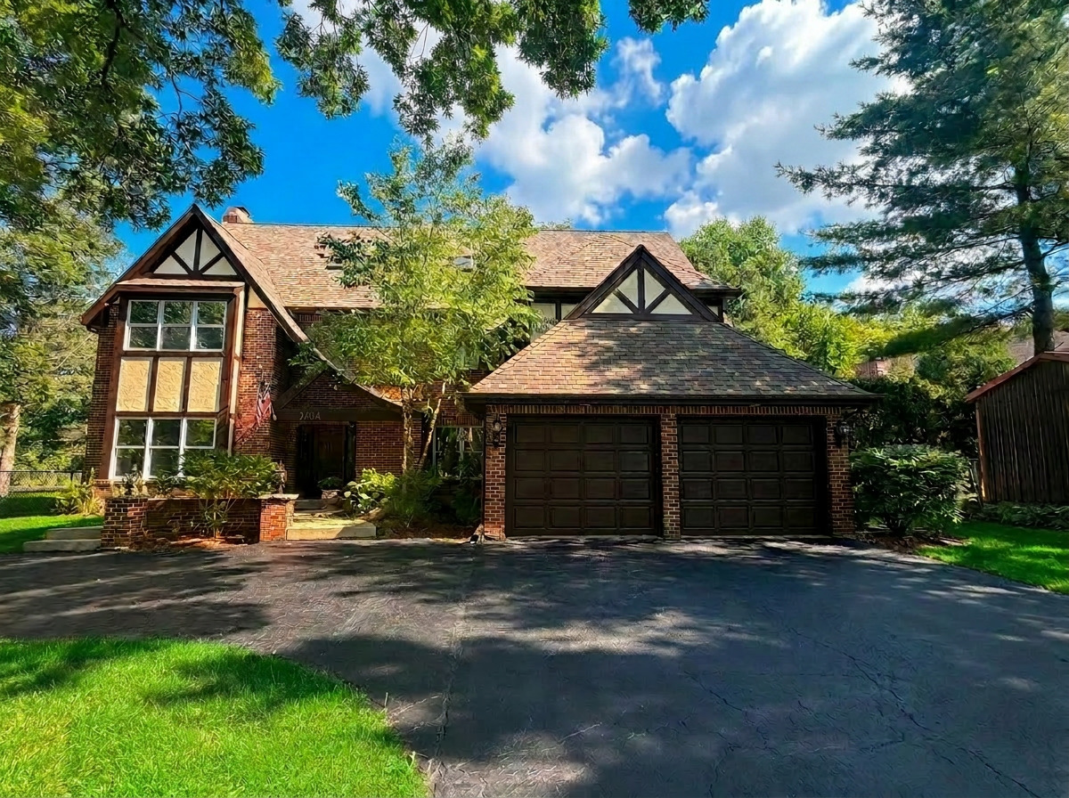 2104 Devon Avenue Park Ridge, IL 60068 - Photo 1 of 4 Gallery Image 1