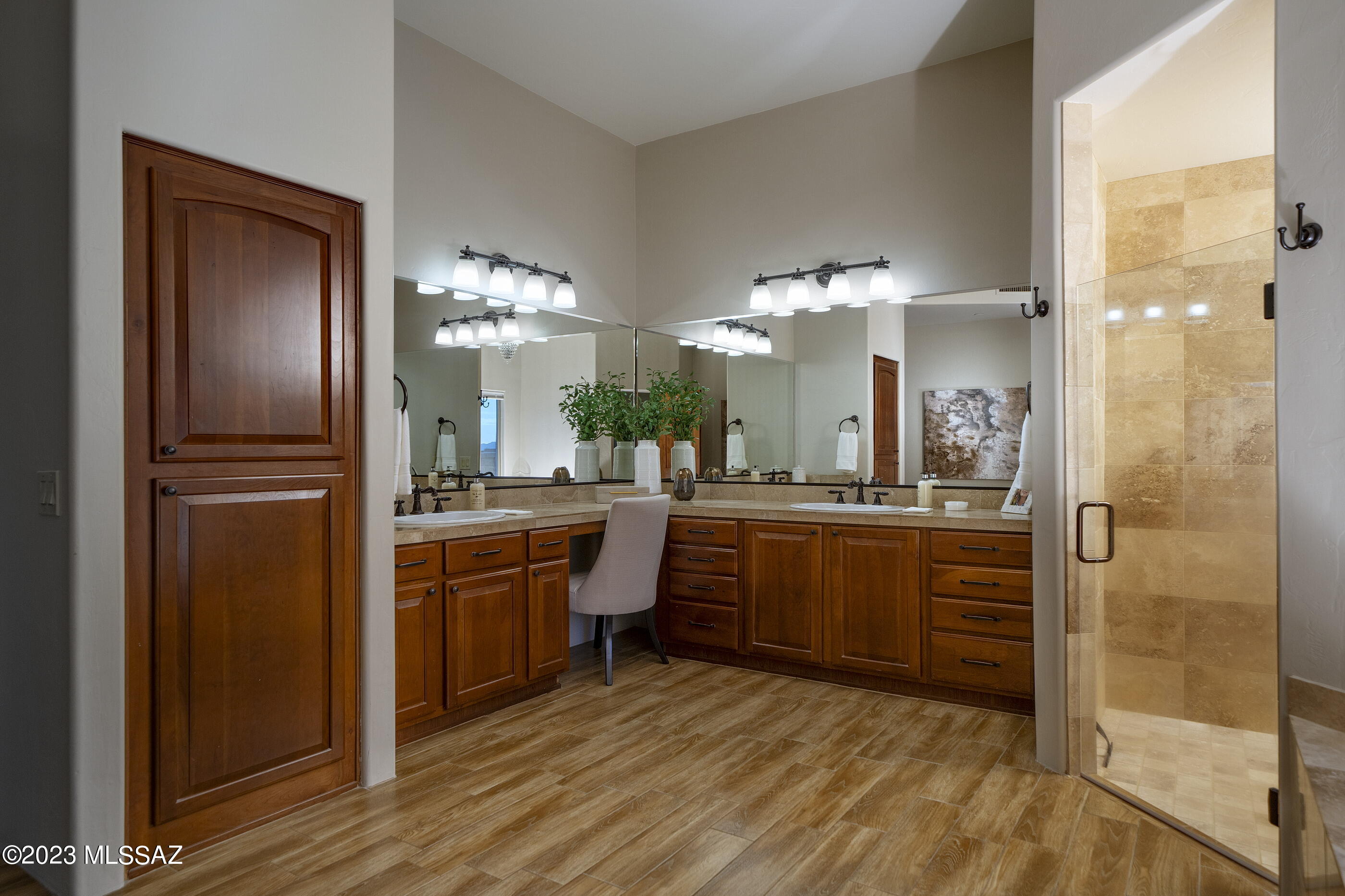 10889 North Pusch Ridge View Place Oro Valley, AZ 85737 - Photo 20 of 38