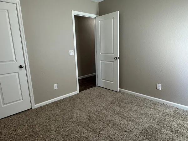 $1,595 | 327 Impala Court, Casa Grande, AZ 85122