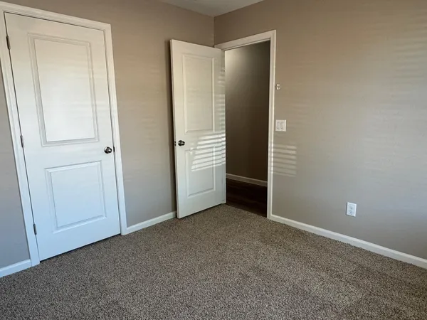 $1,595 | 327 Impala Court, Casa Grande, AZ 85122