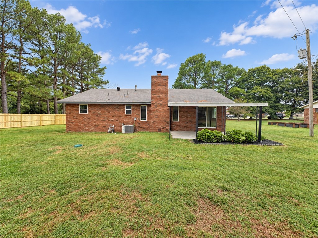 5811 Primrose Road Lowell, AR 72745 - Photo 28 of 39 Gallery Image 28