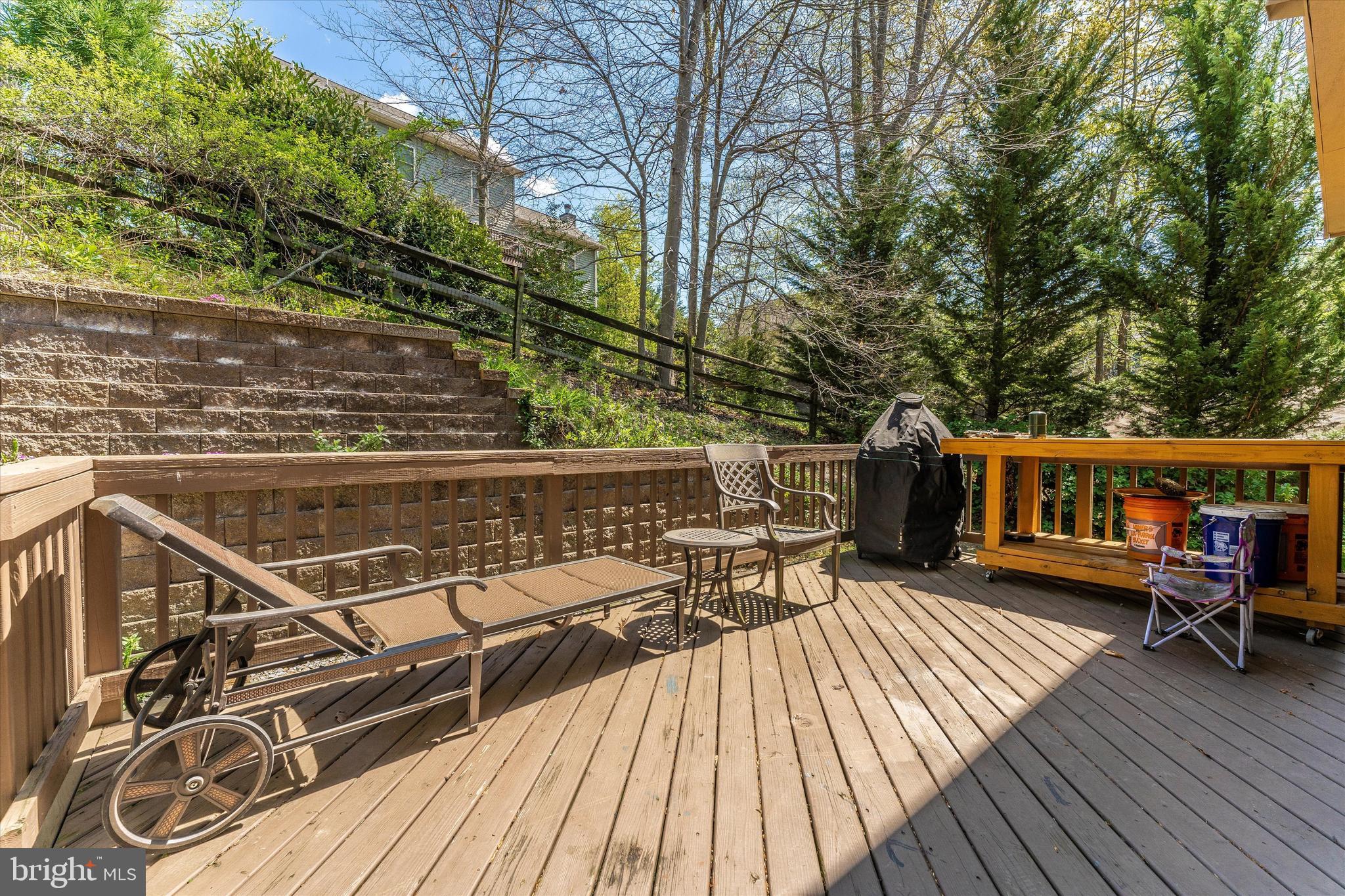 6701 West Lakeridge Road New Market, MD 21774 - Photo 53 of 69 rear deck and yard