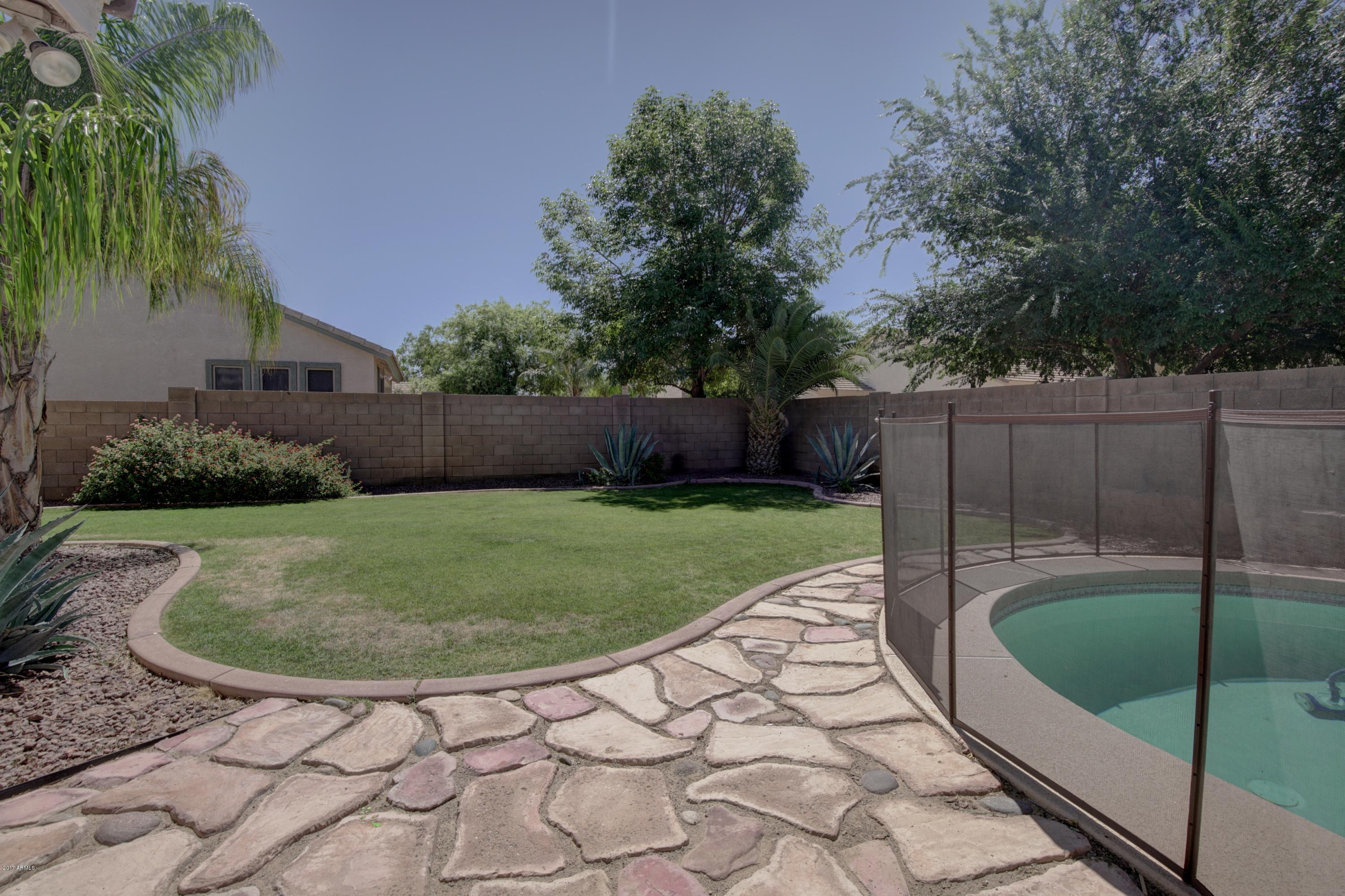 4253 East Ivanhoe Street Gilbert, AZ 85295 - Photo 33 of 35 backyard