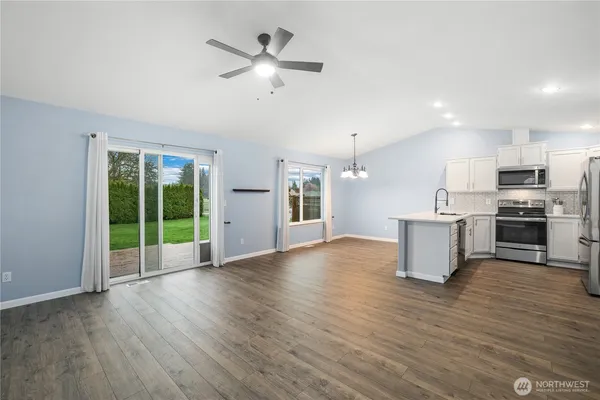 $470,000 | 10109 Meadowside Lane Southwest, Rochester, WA 98579