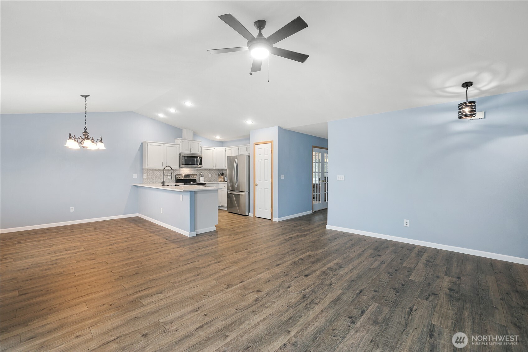 10109 Meadowside Lane Southwest Rochester, WA 98579 - Photo 9 of 32