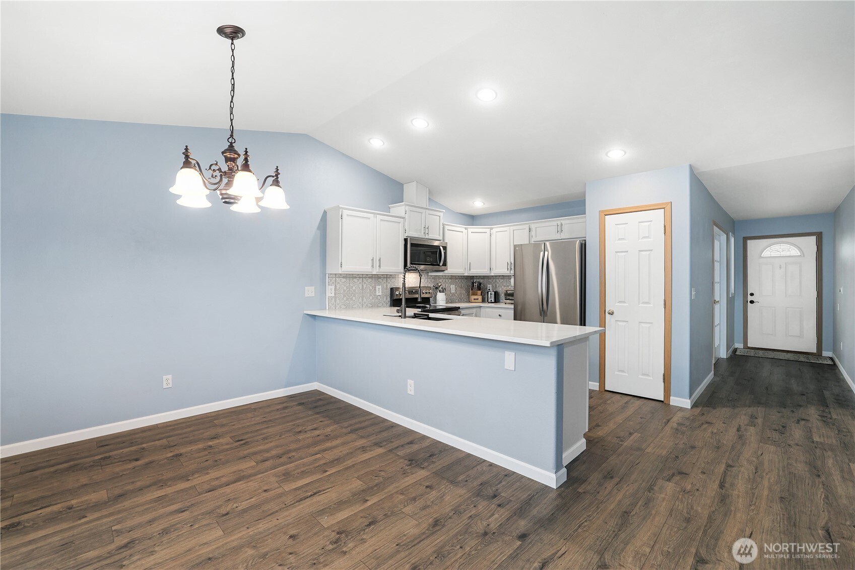 10109 Meadowside Lane Southwest Rochester, WA 98579 - Photo 10 of 32