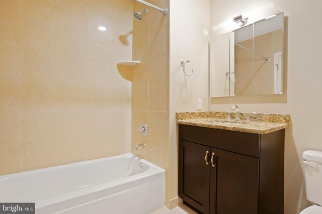 $595,000 | 1600 Arch Street, Unit 1906, Philadelphia, PA 19103