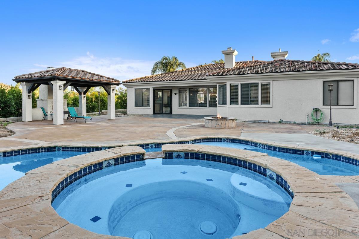 3724 Cedar Vale Way Fallbrook, CA 92028 - Photo 10 of 67