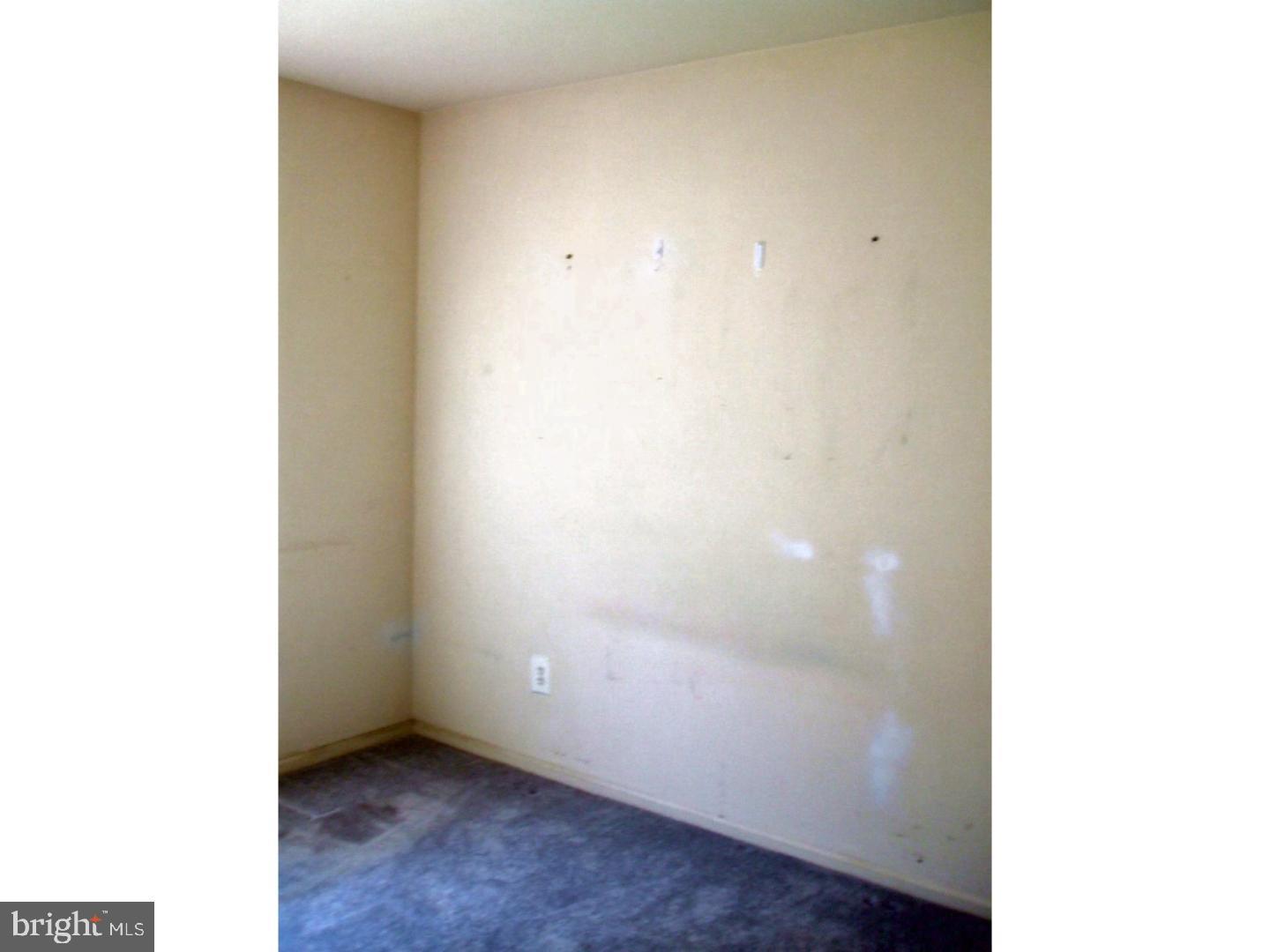 1109 Huntingdon Mews Clementon, NJ 08021 - Photo 8 of 9 Blank canvas for your creativity.