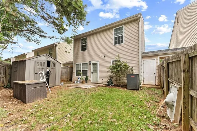a front view of house with yard