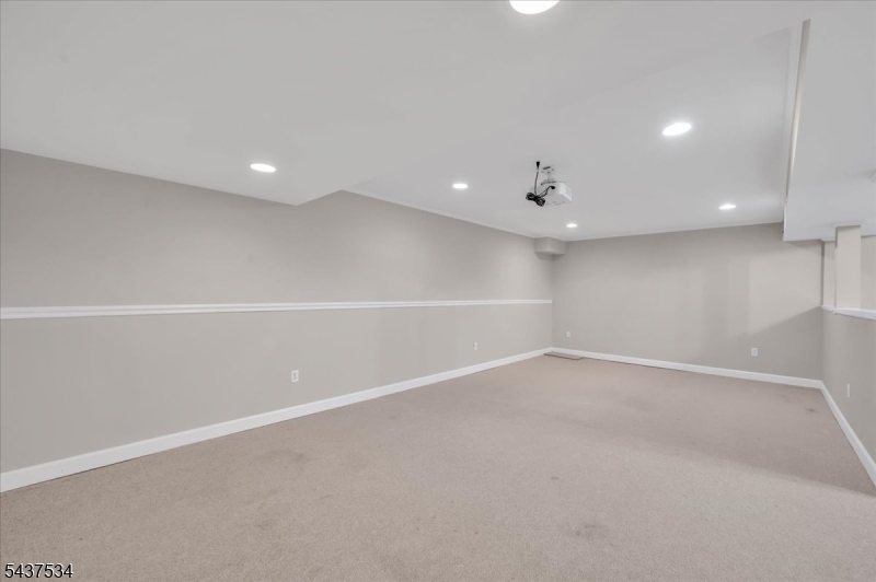 119 Choctaw Ridge Road Somerville, NJ 08876 - Photo 31 of 34