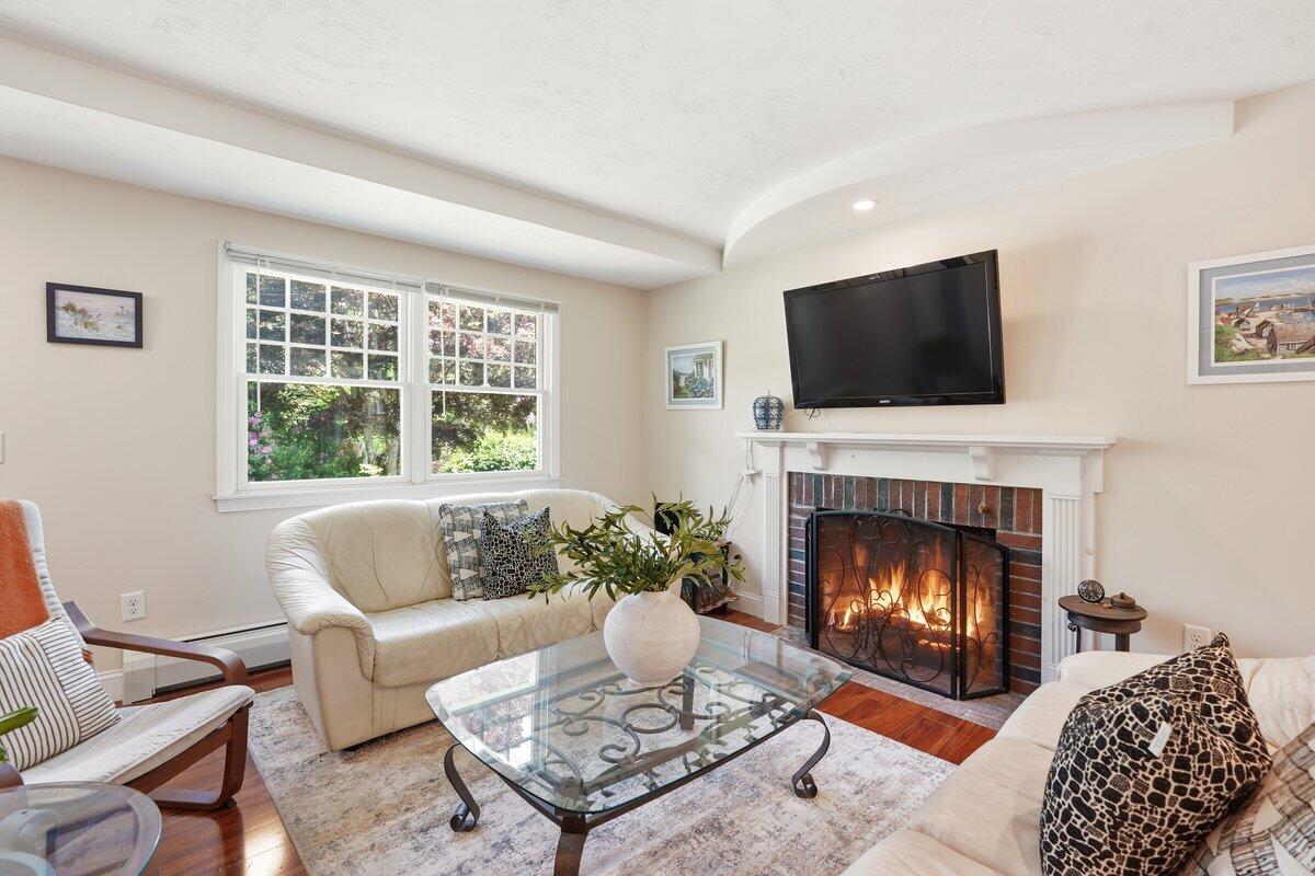 202 Quaker Road Falmouth, MA 02540 - Photo 13 of 39 202 Quaker Rd-8