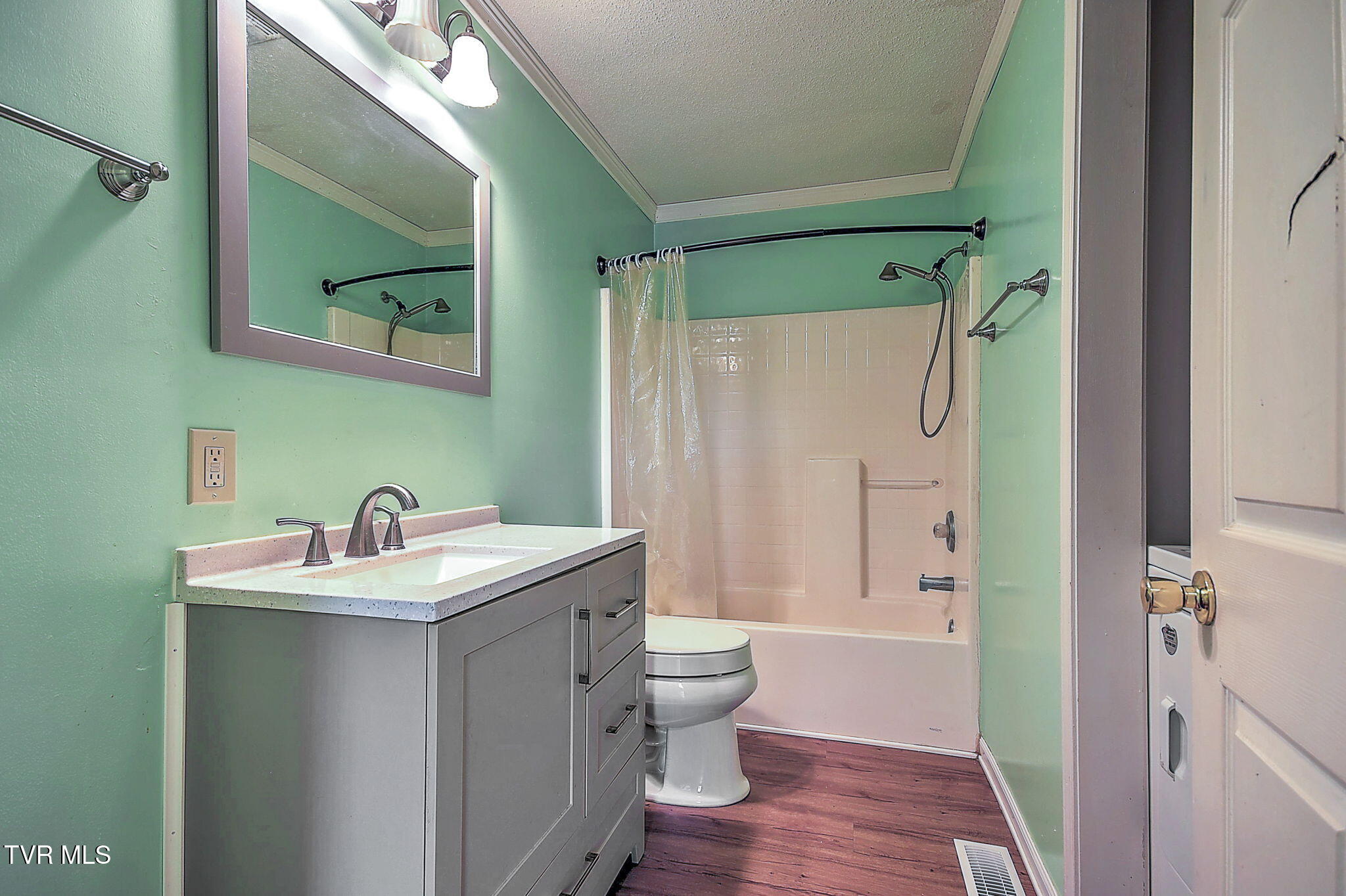 201 Penrod Road Bristol, TN 37620 - Photo 17 of 32 17-web-or-mls-201 Penrod BM-17