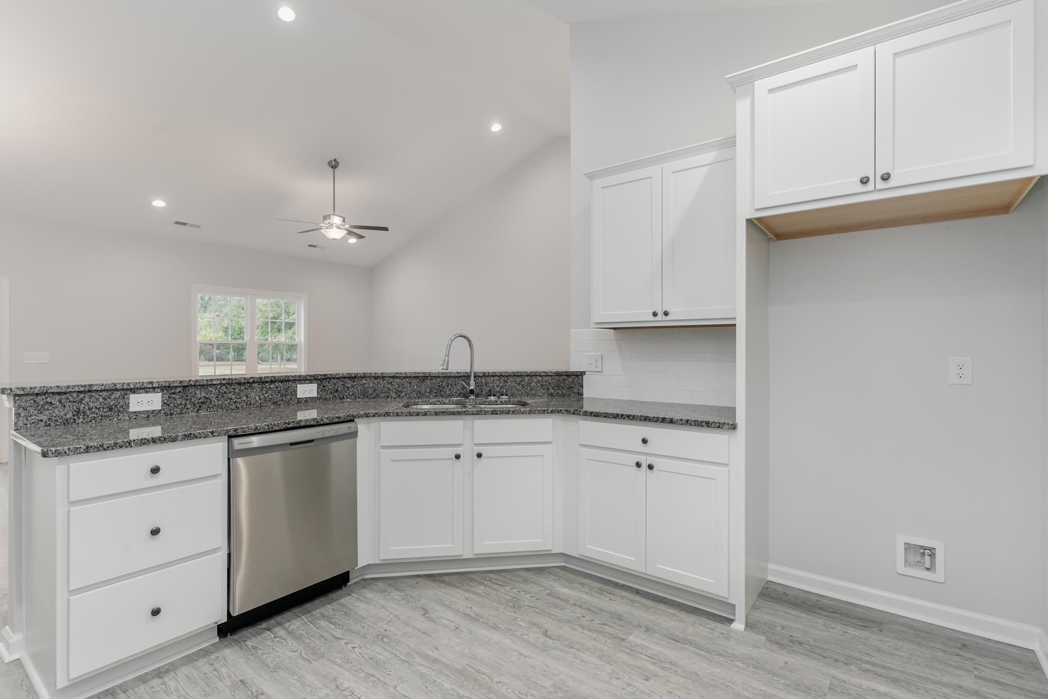 7084 Oak Grove Road Conway, SC 29527 - Photo 8 of 23 Gallery Image 8