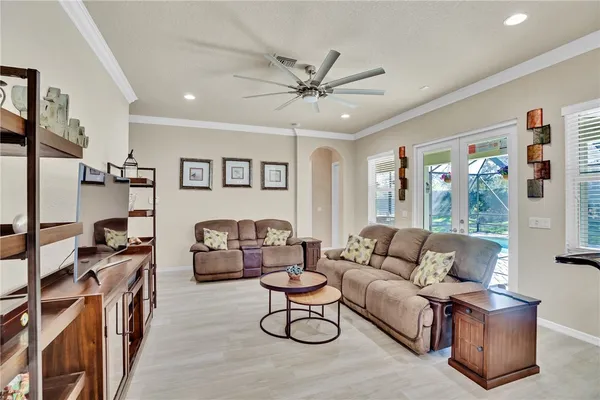 $675,000 | 5595 55th Street, Vero Beach, FL 32967