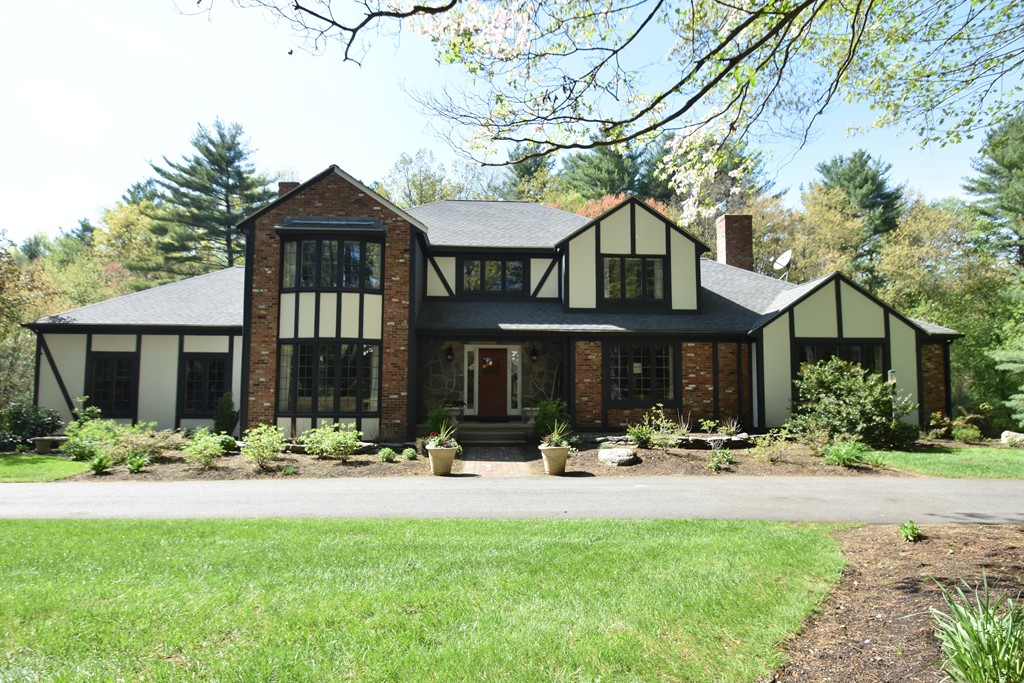 83 Fox Run Road Sudbury, MA 01776 - Photo 1 of 30 Gallery Image 1