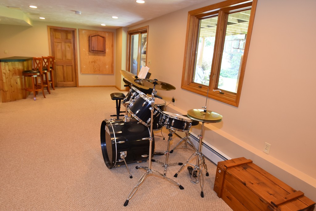 83 Fox Run Road Sudbury, MA 01776 - Photo 27 of 30 Gallery Image 27