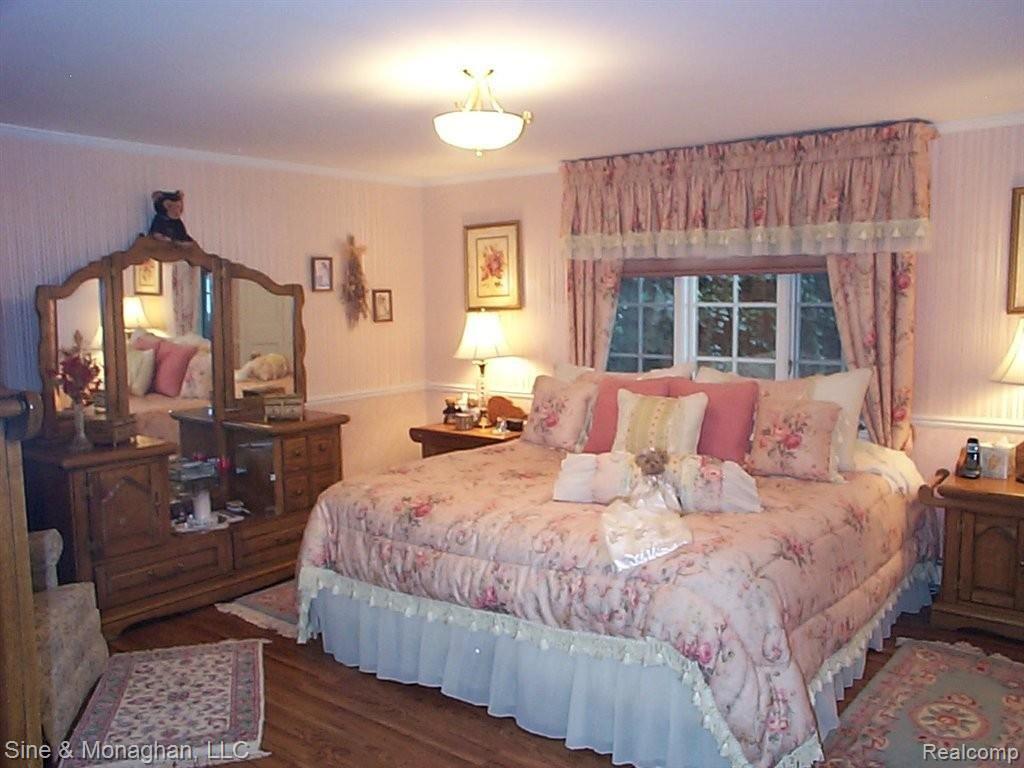 1515 River Road St. Clair, MI 48079 - Photo 9 of 25 9 BEDROOM 2 1515 River Rd.JPG