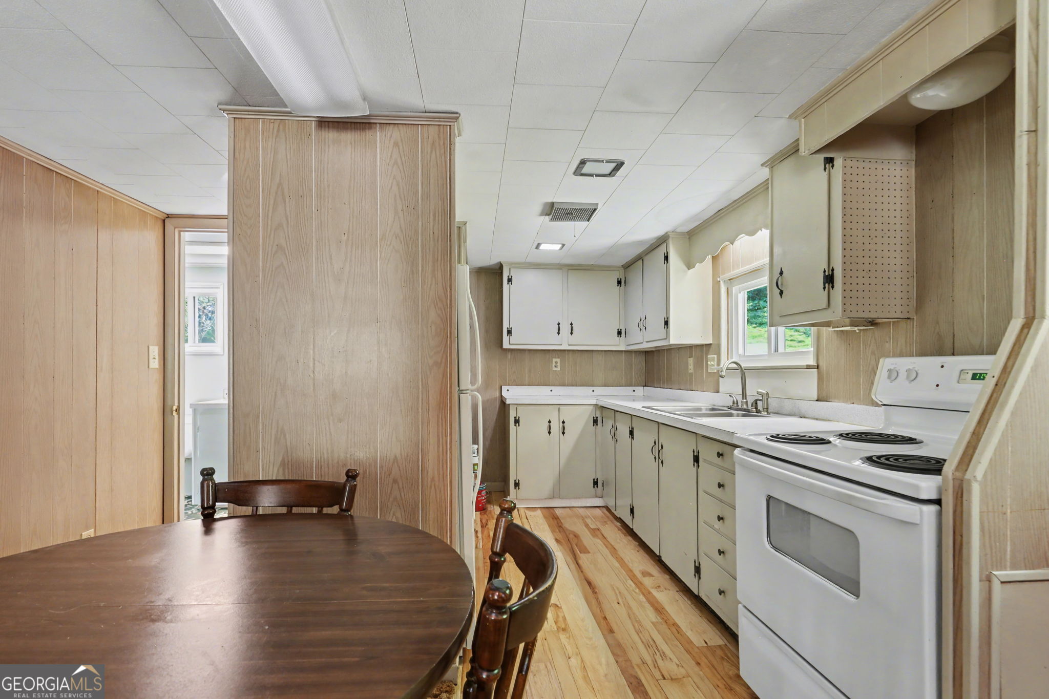 138 Taylors Chapel Road Rabun Gap, GA 30568 - Photo 17 of 52