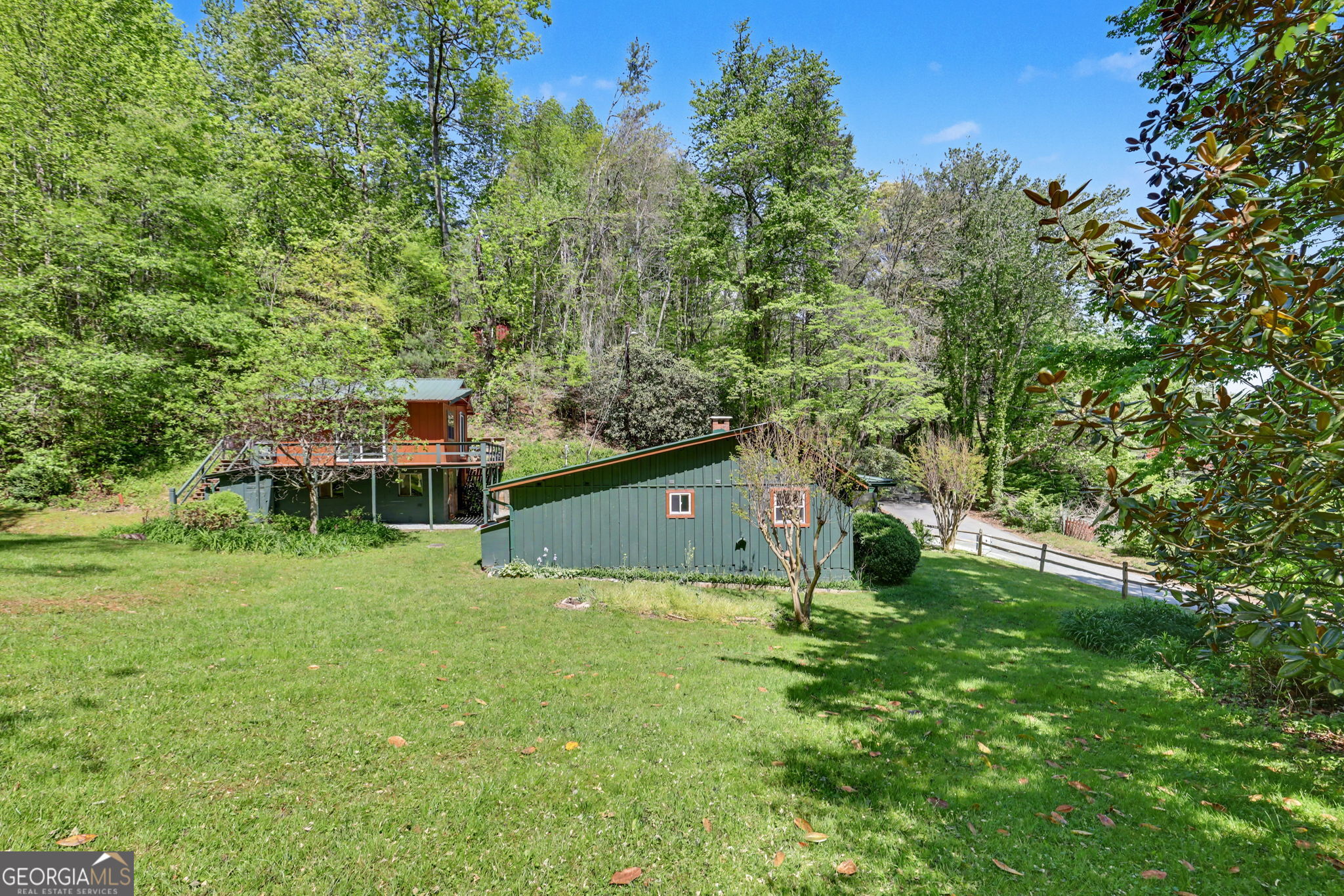138 Taylors Chapel Road Rabun Gap, GA 30568 - Photo 8 of 52